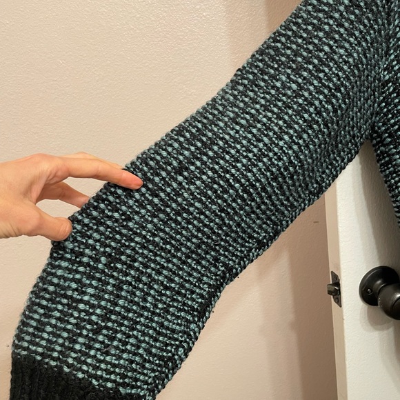 SWEATER HANDMADE - Picture 6 of 6